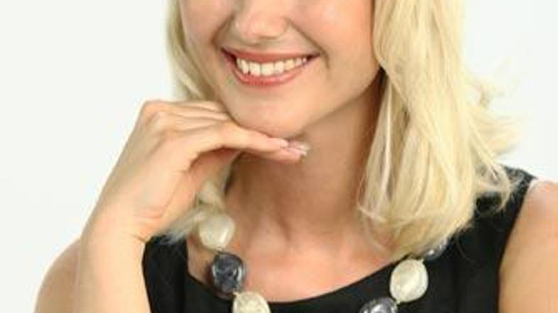 Simpatična plavolaska, ki prihaja iz Slovenj Gradca, je začela svojo kariero kot