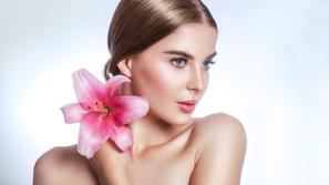 Ženska, lepota, obraz, nega