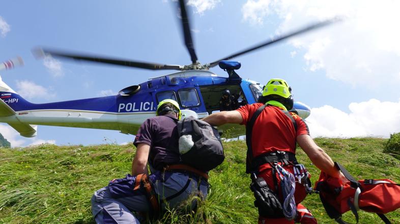 gorrski reševalci policijski helikopter reševanje