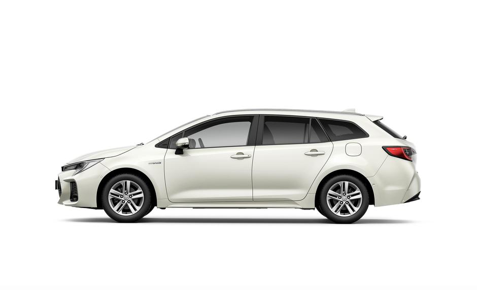 suzuki swace | Avtor: Suzuki