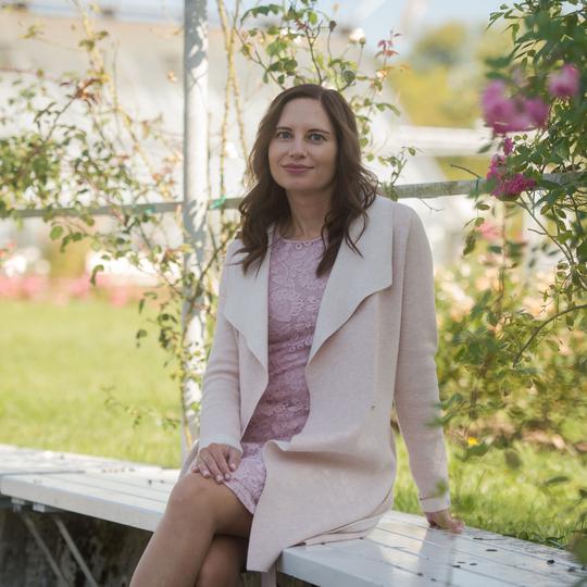 KAROLINA REBERNIK, zakonska in družinska terapevtka