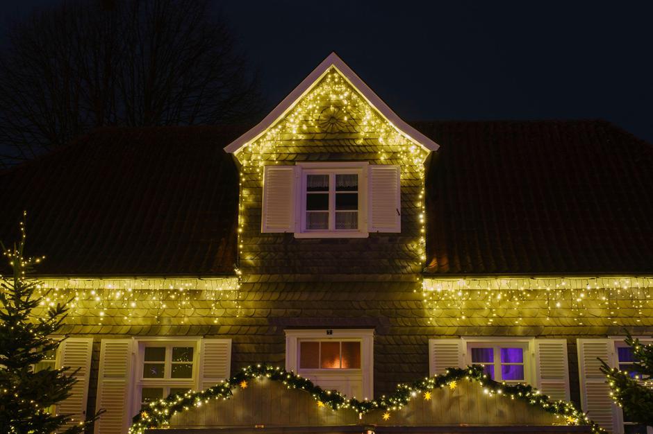 novoletne lučke na hiši | Avtor: Profimedia