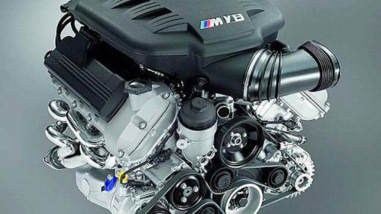 4,0-litrski osemvaljnik iz modela M3 je med konkurenti za prestižni naslov. 309 