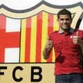 Dani Alves je ob prestopu v Barcelono kar žarel od sreče.