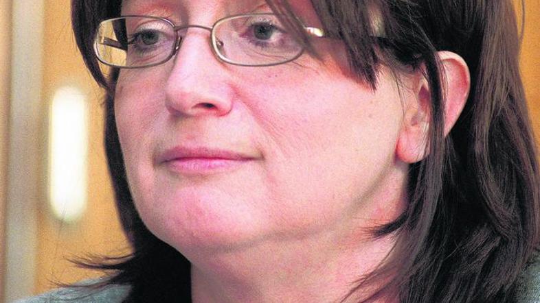 Alenka Žnidaršič Kranjc je prek svojih dveh podjetij A-Z finance in Druga lastni