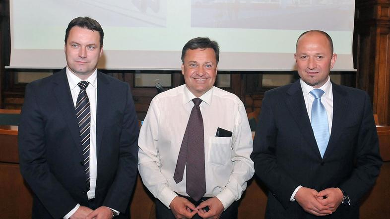 Direktor Emonike Csaba Toth, ljubljanski župan Zoran Janković in direktor Sloven