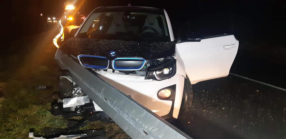 Pri nesreči električnega BMW i3 so posredovali gasilci PGD Zreče | Avtor: PGD Zreče/Marjan Jelenko