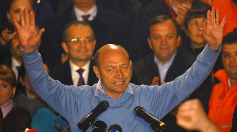 Basecu je po prvih rezultatih nagovoril svoje podpornike. (Foto: Reuters)