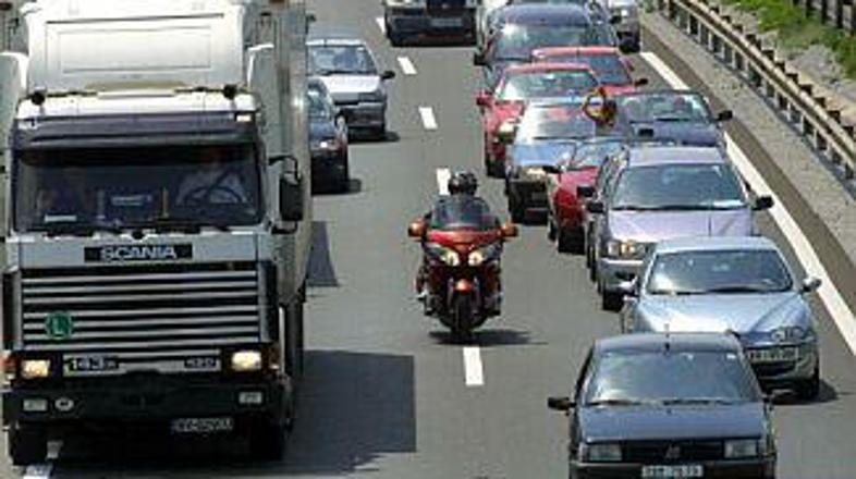 Če vas bodo srebrni kombiji ujeli brez vinjete, boste odšteli 300 do 800 evrov.