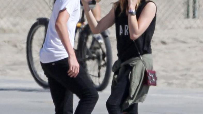 brooklyn beckham, chloe moretz
