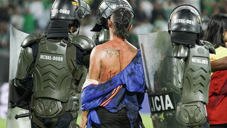 Izgredi na tekmi Atletico Nacional : Atletico Junior