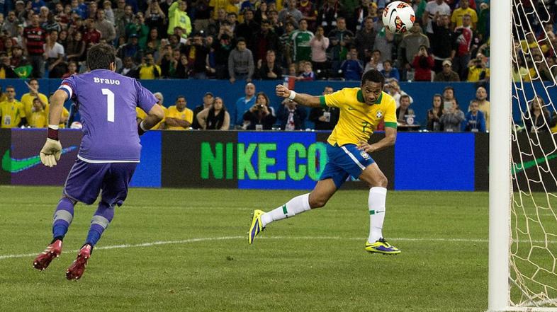 Zmagoviti gol Robinha proti Čilu