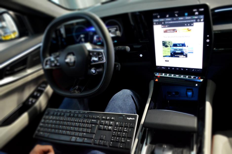 Renault OpenR link | Avtor: A. L. 