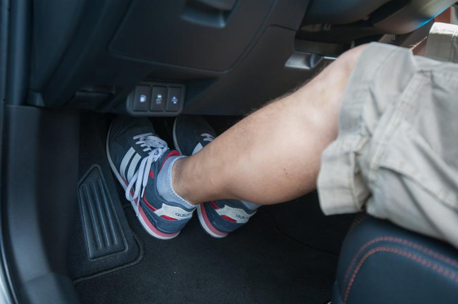 Test zaviranja v AMZS Centru varne vožnje na Vranskem. | Avtor: Anže Petkovšek