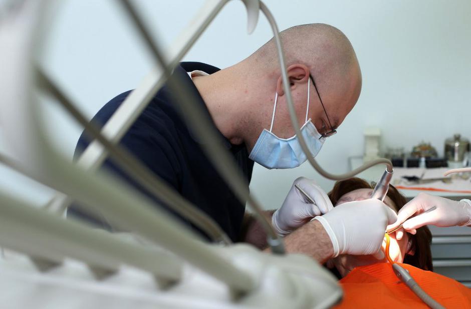 zobar zobozdravnik | Avtor: Pixsell