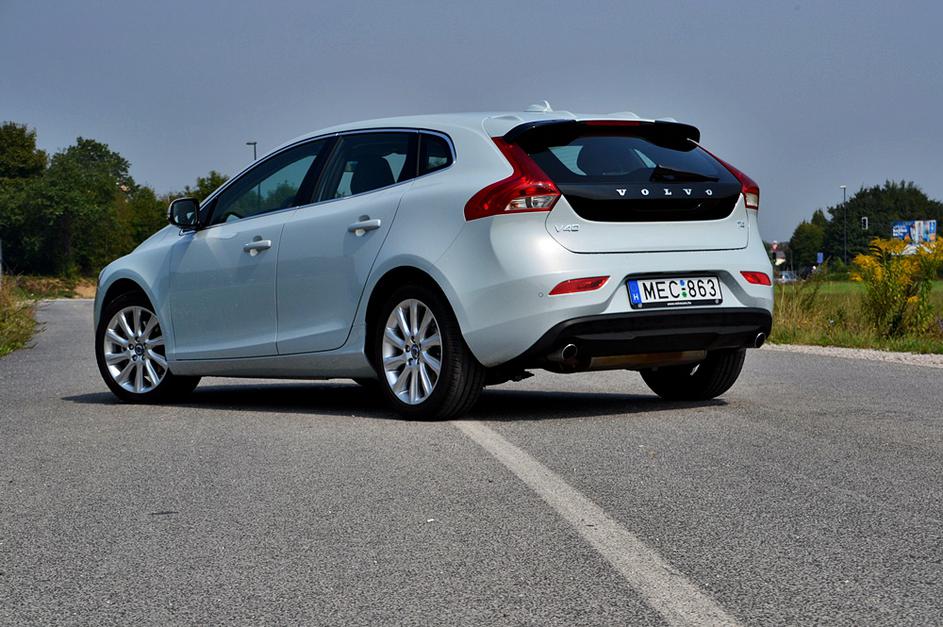 Volvo V40