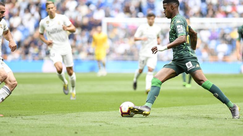 Junior Firpo Real Betis