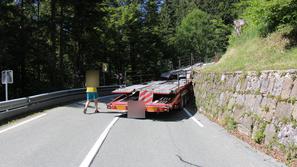 Kamion, tovornjak s prikolico, Korensko sedlo