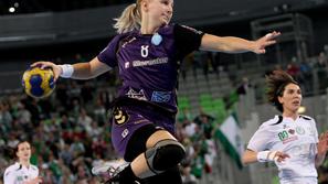 Tamara Mavsar je bila zbrana pri sedemmetrovkah in strelih iz igre. (Foto: Nik R