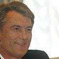 Leonidu je v dar poklonil posebej njegovi višini prirejeni avtomobil sam ukrajin