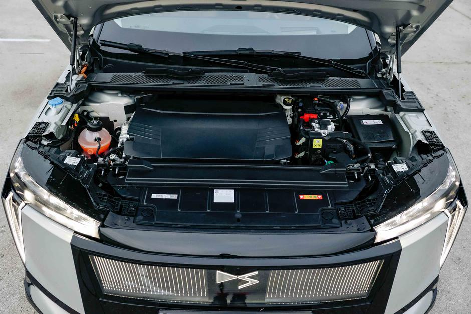 DS N°8 | Avtor: Saša Despot