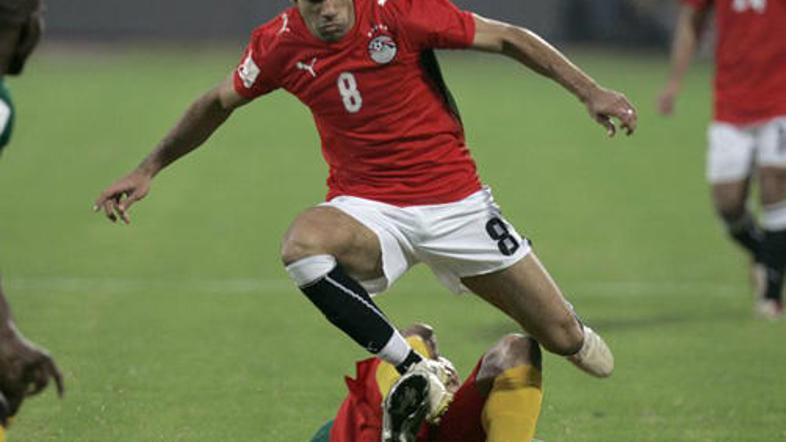 V finalu afriškega pokala narodov se bosta pomerila Egipt in Kamerun.