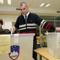 O zahtevi za razpis referenduma o zakonu o preprečevanju dela in zaposlovanja na