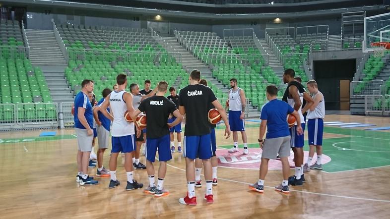 Slovenija trening Stožice.