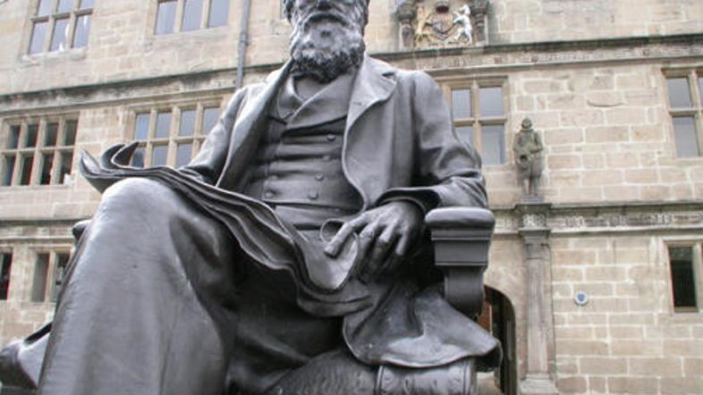 Knjiga O nastanku vrste je temelj biološke znanosti in znanosti nasploh. (Foto: 