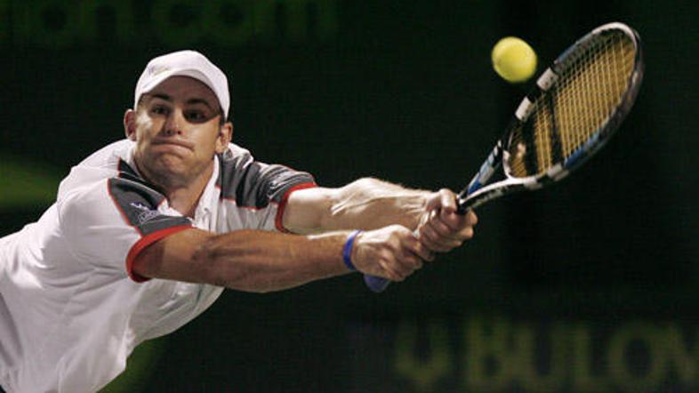 Andy Roddick je v četrtfinalu turnirja v Miamiju izločil Švicarja Rogerja Federe