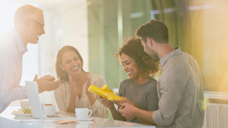 Poslovna darila, darilo, obdarovanje