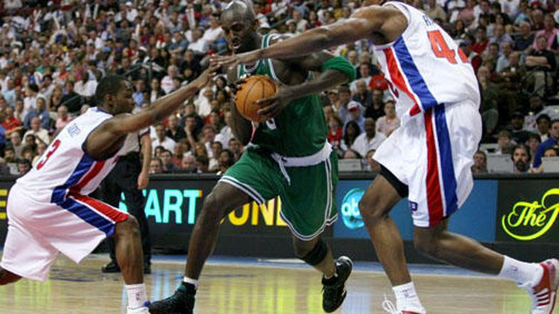 Ključ do uspeha Detroita je bila trda obramba na zvezdnikih Bostona.