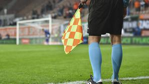 stranski sodnik zastavica sojenje