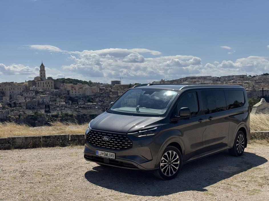 Ford tourneo in Apulija