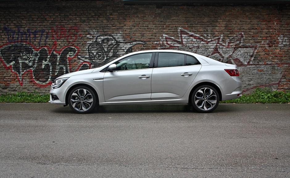 Renault megane grandcoupe | Avtor: Gregor Prebil