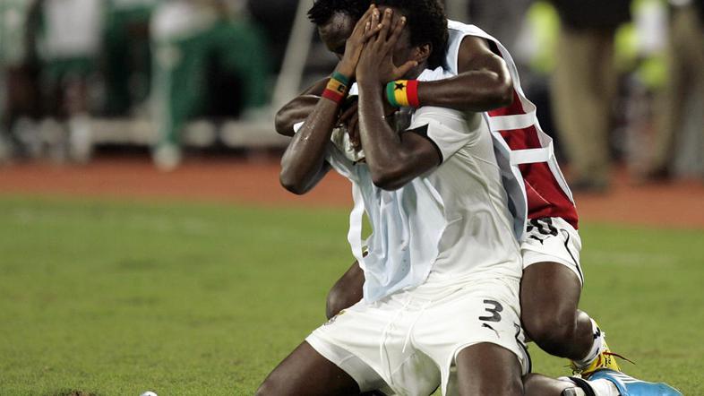 Asamoah Gyan po doseženem zadetku za finale njegove Gane. (Foto: Reuters)