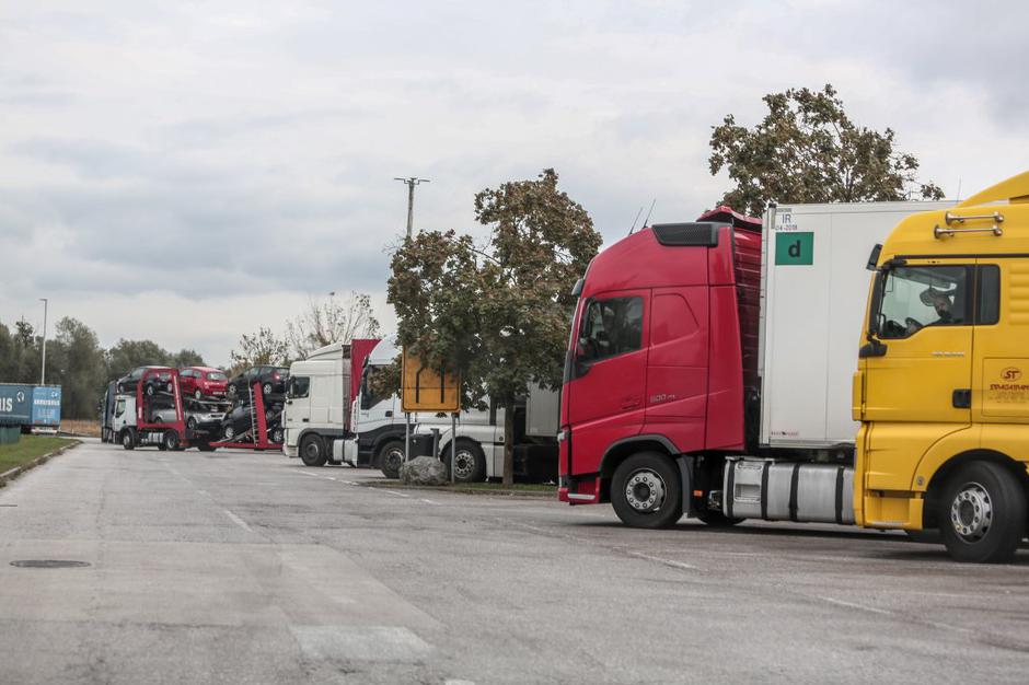 tovornjak | Avtor: Saša Despot