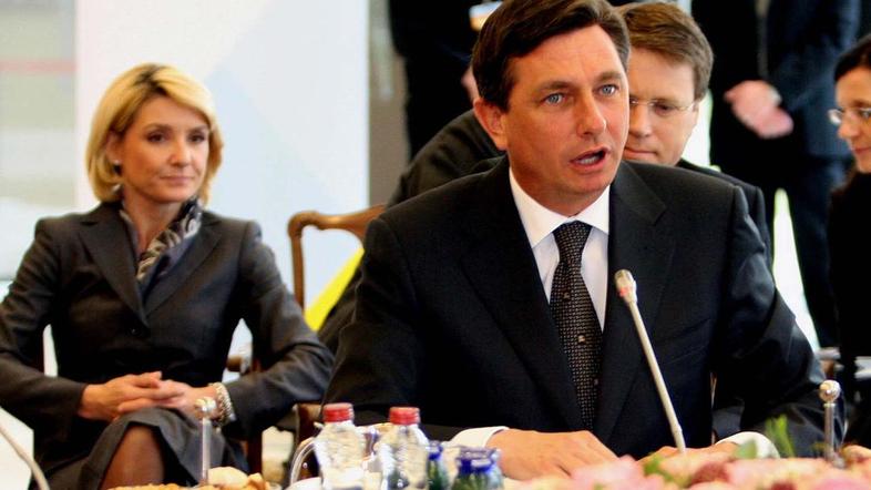 Pahor skriva svoj kredit. A na podlagi neobičajno ugodnih kreditov za njegovo ne