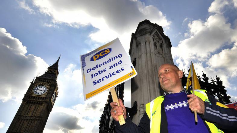 protest, Velika Britanija, pokojninska reformea