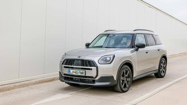 MINI Countryman One