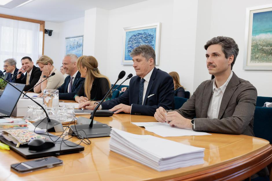 Urška Klakočar Zupančič, začasni vodje poslanskih skupin | Avtor: Matija Sušnik/Državni zbor