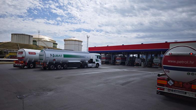Petrol, Terminal Sermin