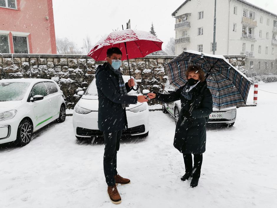 Predaja ključev za električna vozila v Kranju | Avtor: Mestna občina Kranj