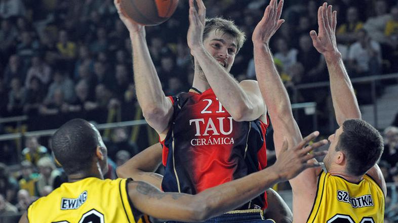 Tiago Splitter je v letošnji sezoni najmočnejše orožje Caje Laboral. Nekaj lepih