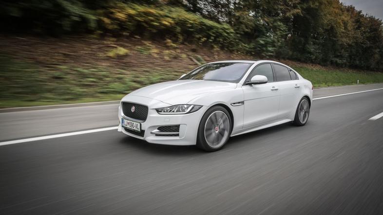 Jaguar XE