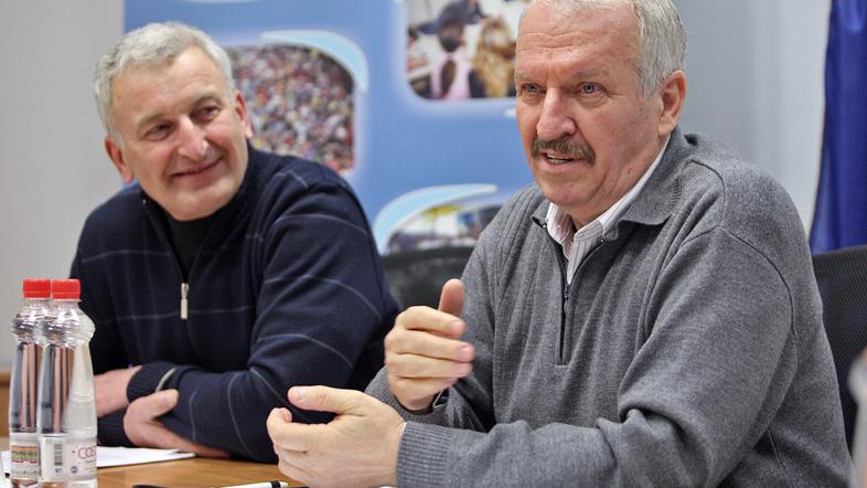 "Že mladi se delijo na pomembnejše in manj pomembne državljane," meni Brane Šime