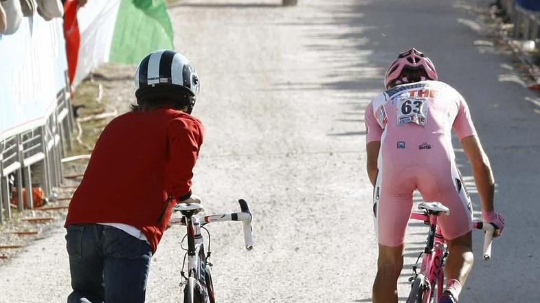 V skupnem seštevku še vedno vodi Španec David Arroyo. (Foto: Reuters)