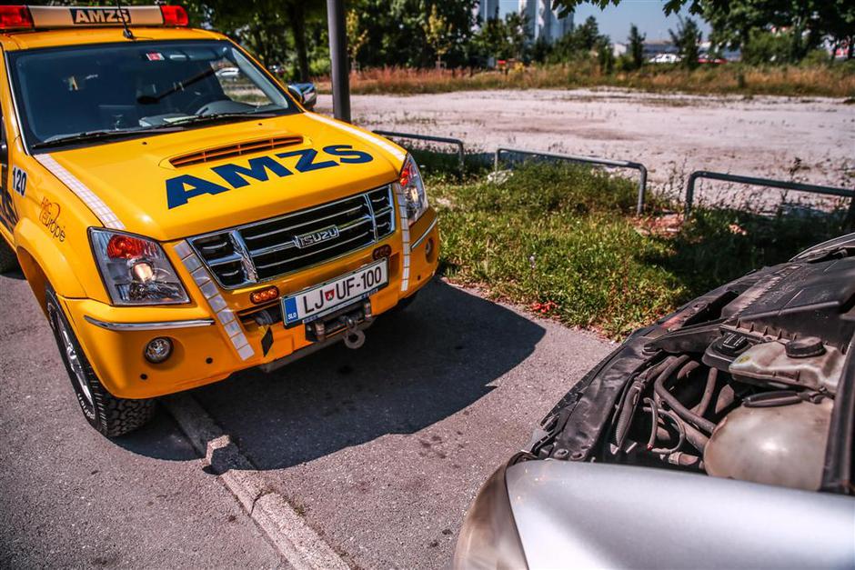 AMZS pomoč na cesti | Avtor: Saša Despot