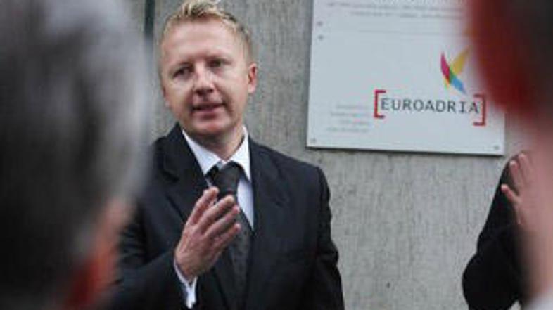 Vlogo za stečaj bodo morali v petek pokazati delavcem, Nagode je zagotavljal, da