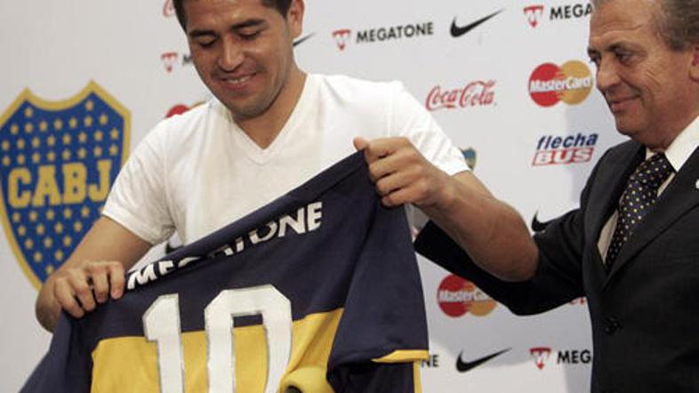 Riquelme se vrača v svoj matični klub.